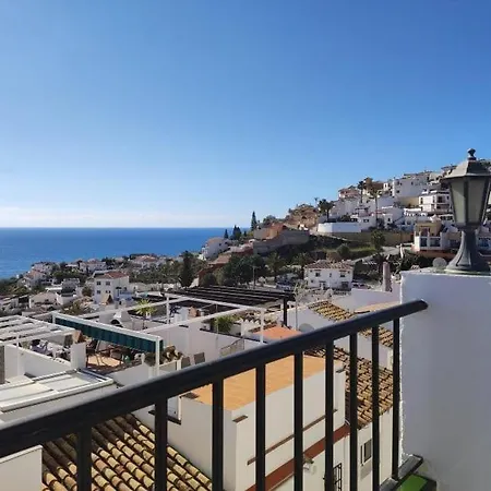 Beautiful 4 Bedroom Town House In Punta Lara Holiday home