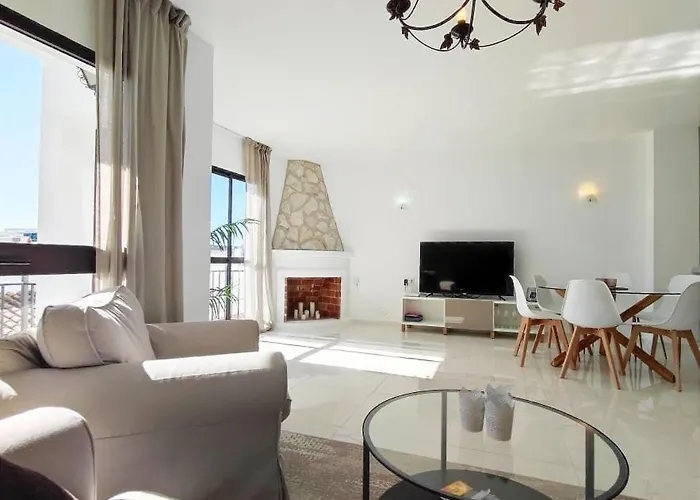 Beautiful 4 Bedroom Town House In Punta Lara Casa vacanze *