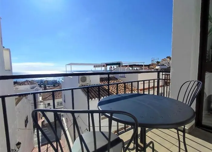 Beautiful 4 Bedroom Town House In Punta Lara