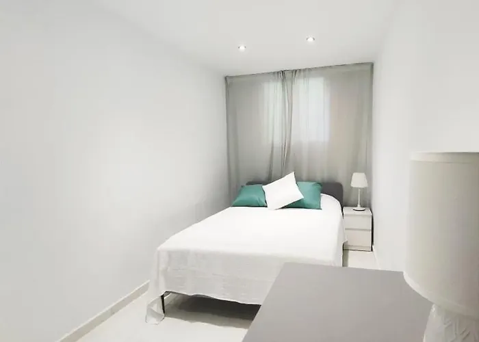 Beautiful 4 Bedroom Town House In Punta Lara * ネルハ