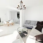 بيت للعطل Beautiful 4 Bedroom Town House In Punta Lara *