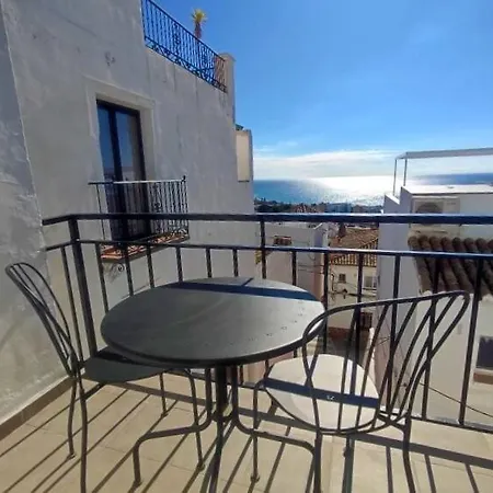 Vakantiehuis Beautiful 4 Bedroom Town House In Punta Lara Nerja