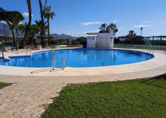 Beautiful 4 Bedroom Town House In Punta Lara