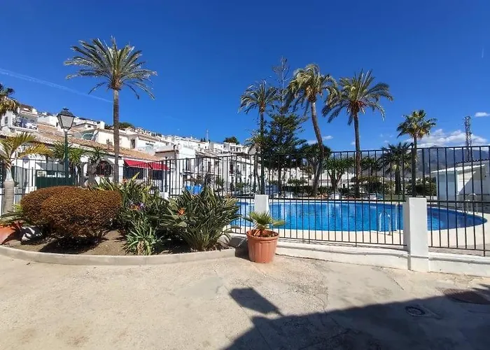 Beautiful 4 Bedroom Town House In Punta Lara