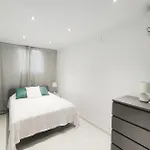 Beautiful 4 Bedroom Town House In Punta Lara Holiday home